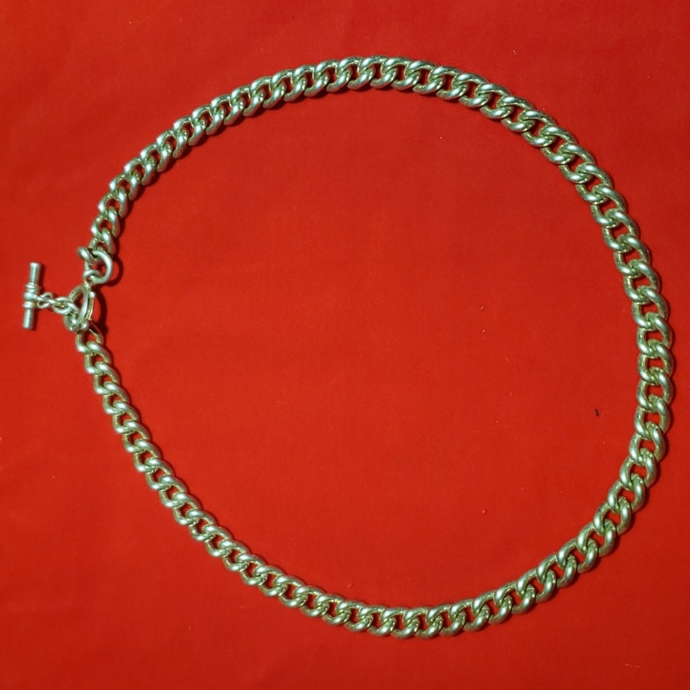 Silver toggle chain necklace